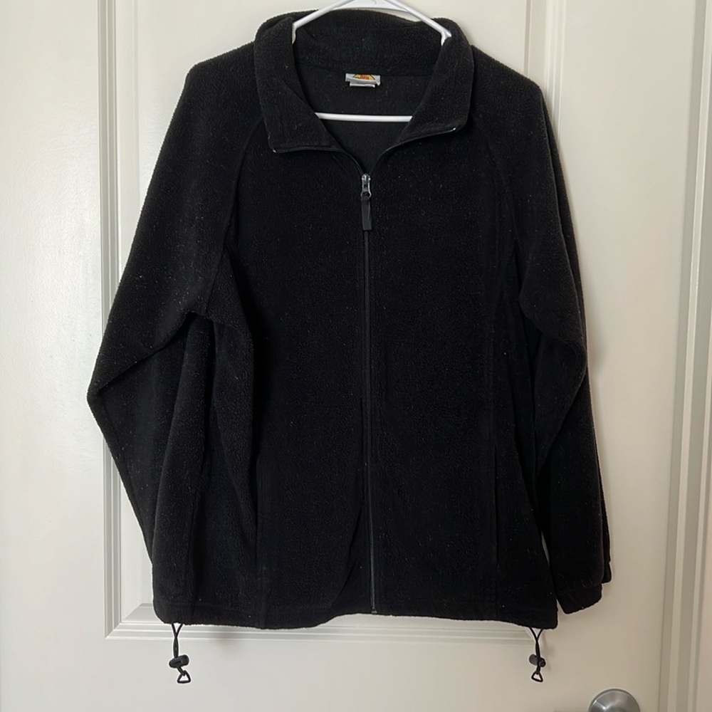 Bass Pro Shops Black Full-Zip Fleece Jacket. Size L